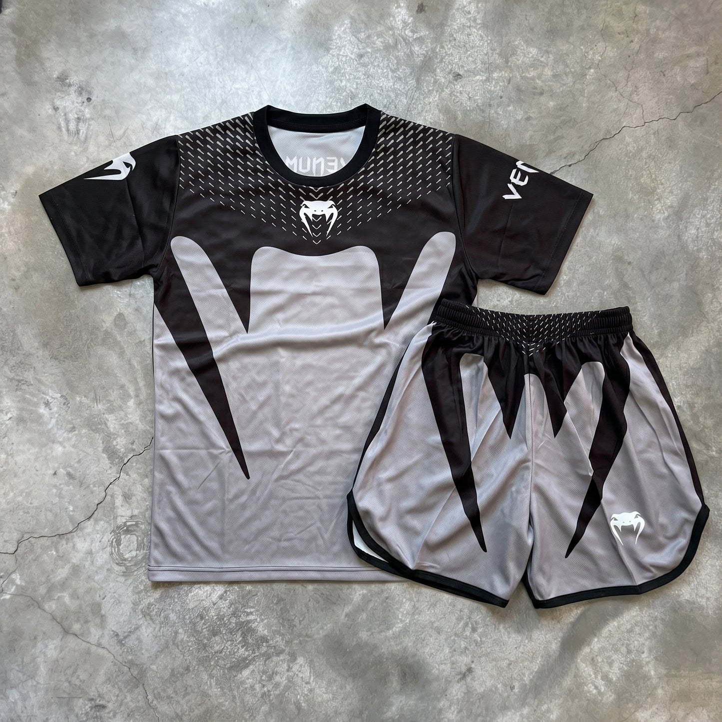 Sets Venum Model 2026
